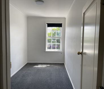 Jackson Street Apartment - Photo 6