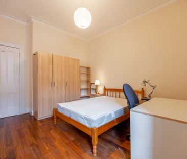 White Street - Photo 4