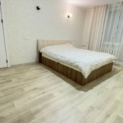 Apartament cu 3 camere in zona Bartolomeu - Fotografie 1