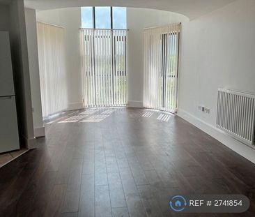 2 bedroom penthouse to rent - Photo 1