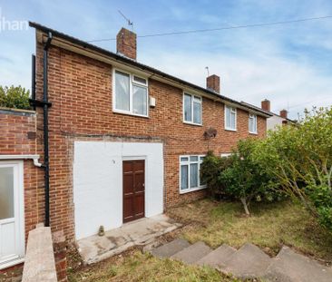 5 bedroom semi-detached house to rent - Photo 4