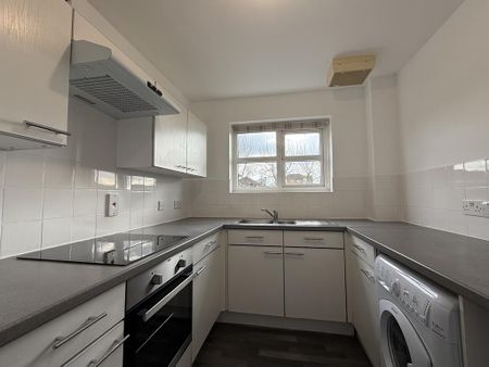2 bedroom flat to rent - Photo 3