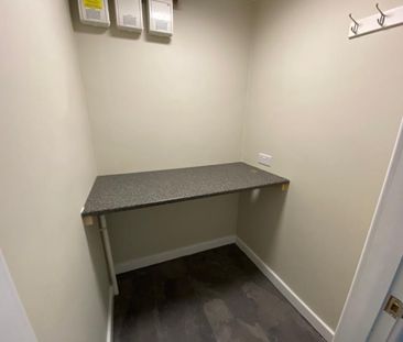 2 bedroom Flat To Let - Photo 6