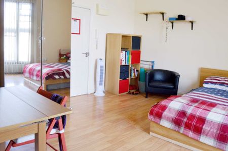 Price £1,100 pcm - Available 11/07/2025 - Furnished - Photo 3