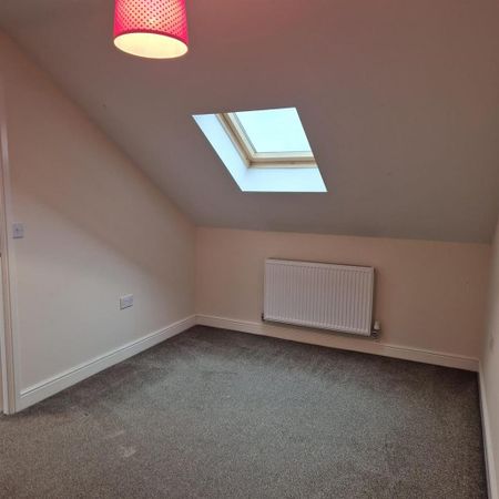 3 bedroom terraced house to rent - Photo 4