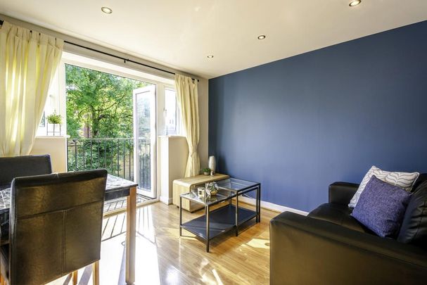 1 bedroom flat to rent - Photo 1