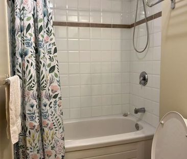 For Lease - 88 Park Crescent, Richmond Hill, Ontario - Photo 1