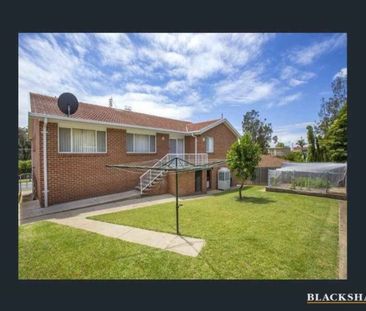 HUGE FAMILY HOME CLOSE TO THE BEACH - Photo 6