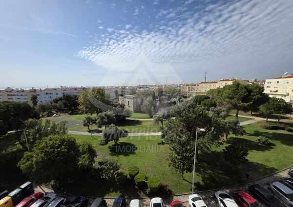 Apartamento T4 em Lisboa