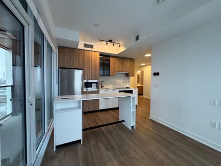 For Lease - 1037 The Queensway Avenue Unit# 512, Toronto, Ontario - Photo 3