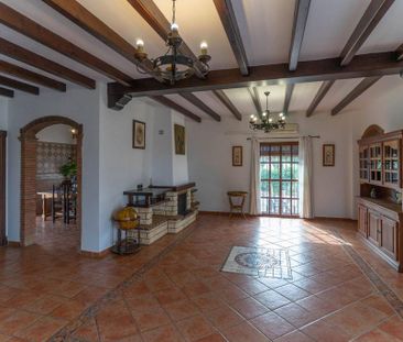 Luxury 5 room Detached House for rent in Alhaurín el Grande, Andalusia - Photo 3
