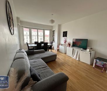 Location Appartement 3 pièces 83m² ST ETIENNE 42000 - Photo 2