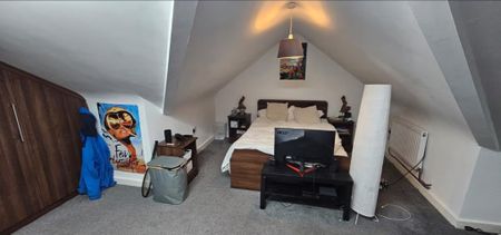 3 Bed - 12 Harold Mount, Hyde Park, Leeds - LS6 1PW - Student - Photo 4