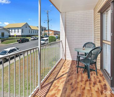 2/88 Akonna Street, Wynnum. - Photo 4