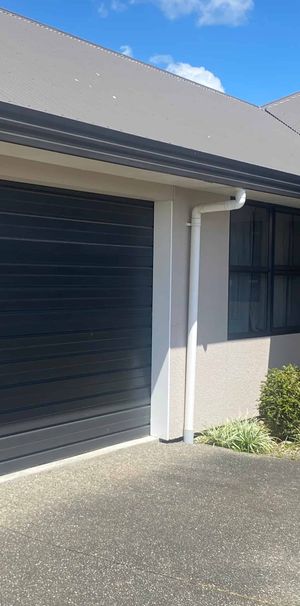 Low Maintenance, Warm, Functional - Photo 1