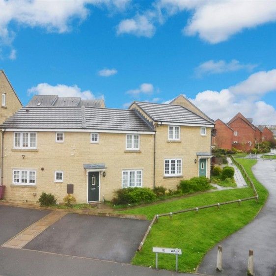 First Floor Flat, Opp Woodland Park, Walmsley Street, Darwen - Photo 1