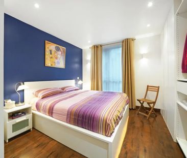 Room in a Shared Flat, St. John's Hill, SW11 - Photo 1