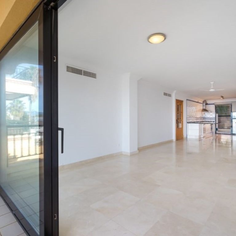 2 bedroom luxury Flat for rent in Palma de Mallorca, Spain - Photo 1
