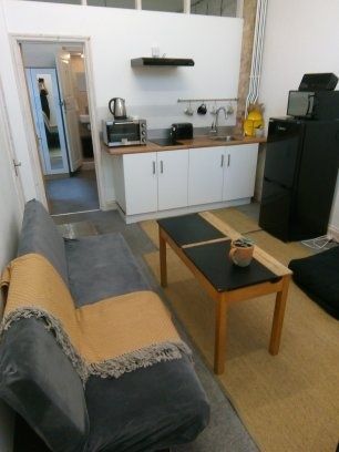 1 Bed Flat, Battersea Bridge Road, SW11 - Photo 3