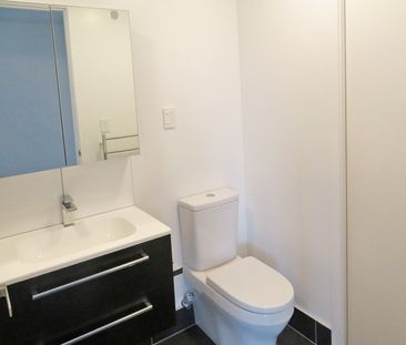 THE FIREMAN'S APARTMENTS - PETONE - Photo 5