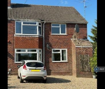 2 bedroom maisonette to rent - Photo 4