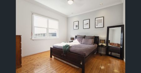 FULLY FURNISHED - CONTACT AGENT FOR AVAILABILITY - Photo 4