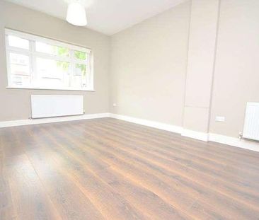 Malvern Road, Hornchurch, Essex, RM11 - Photo 3