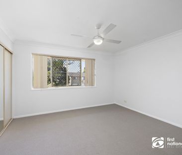 CHARMING 2 BEDROOM TOWNHOUSE IN THE HEART OF CLEVELAND - Photo 4