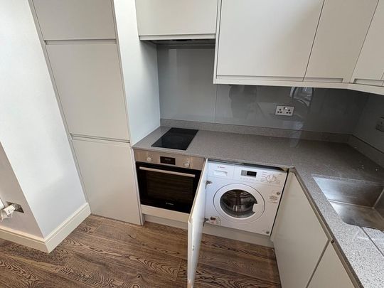 Studio to rent - Photo 1