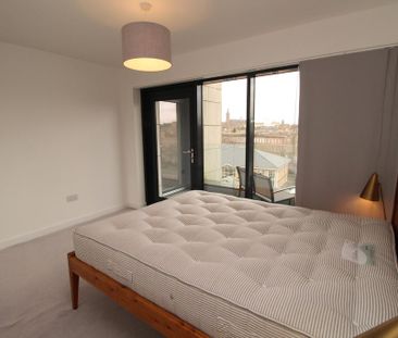 2 bedroom penthouse to rent - Photo 6
