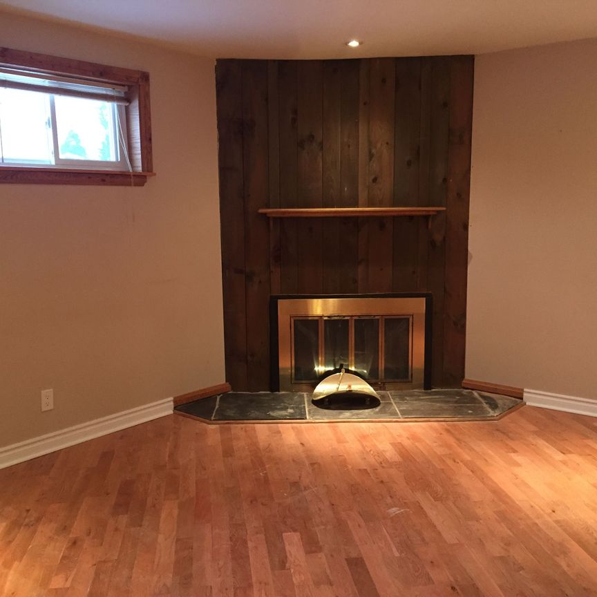 For Lease - 2770 Quill Crescent Unit# Lower, Mississauga, Ontario - Photo 1