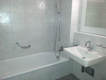 Stilvolle und moderne 2.5-Zimmer-Wohnung - Photo 3