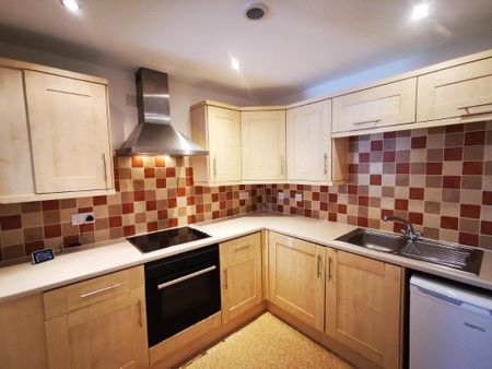 2 bedroom flat to rent - Photo 4