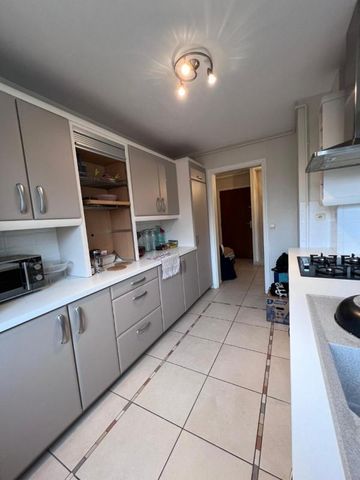 Location Appartement 3 pièces 69m² ROUEN 76000 - Photo 4