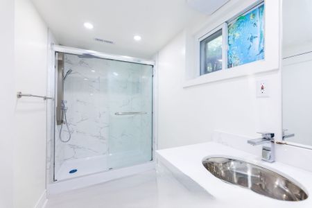 For Lease - 12 Kells Avenue, Toronto, Ontario - Photo 2