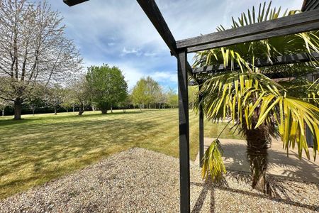 6 bedroom detached house to rent - Photo 4