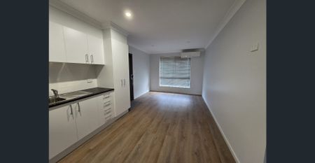 Renovated Villa - Photo 3