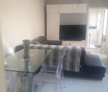 1 bedroom in a flat share to rent - Photo 1