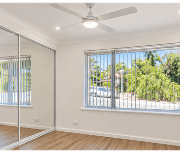 Room to Relax, Space to Entertain! - Photo 1