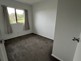 25 Loughanure Place Massey - Photo 2