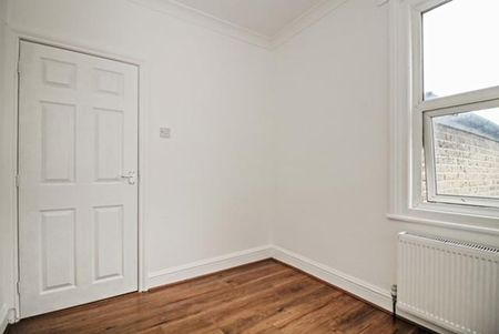 4 bedroom house to rent - Photo 4