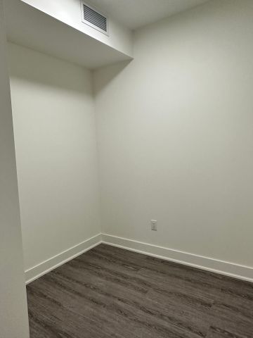 For Lease - 185 Deerfield Road Unit# 606, Newmarket, Ontario - Photo 2