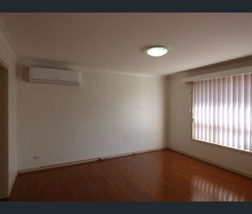 23 Brooks St, Macquarie Fields, NSW 2564 - Photo 6