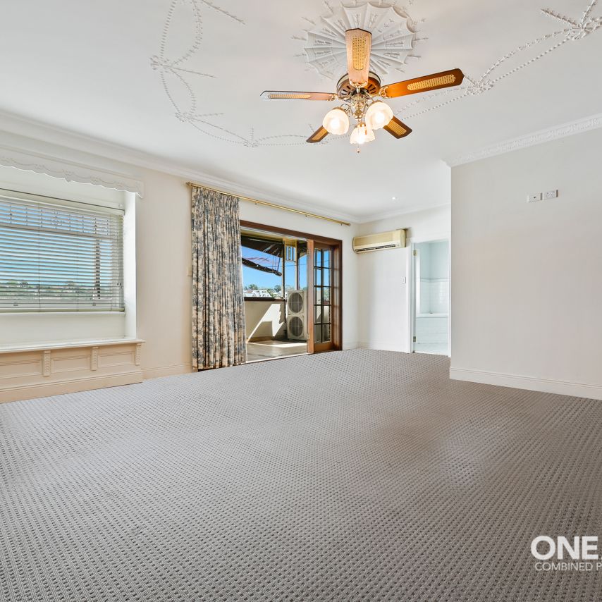 737 Princes Highway - Photo 1