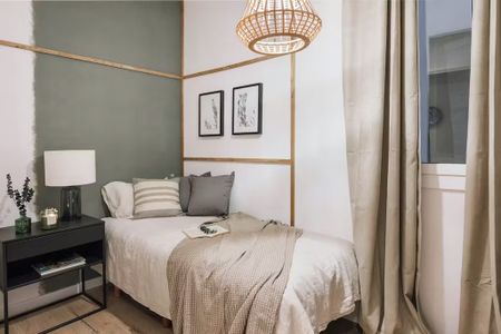 Carrer del Consell de Cent, Barcelona, Catalonia 08011 - Photo 4