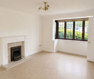 3 Bed Detached House, Castle Bromwich, B36 - Photo 2