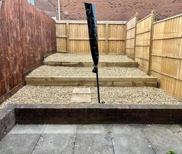 2 bedroom terraced house to rent - Photo 6