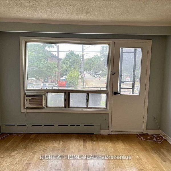 For Lease - 139 Royal York Road Unit# 3, Toronto, Ontario - Photo 1