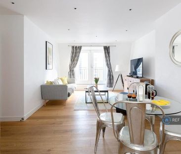 2 bedroom flat to rent - Photo 2