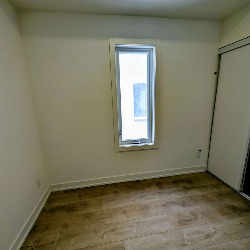 For Lease - 16 Melbourne Avenue Unit# 201B, St. Catharines, Ontario - Photo 1